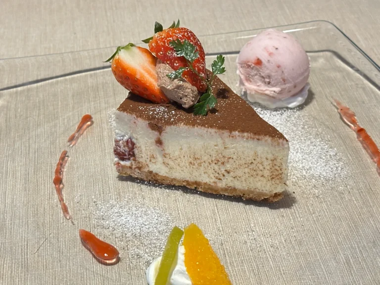 いちごフェアー開催中